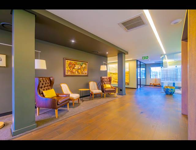 1,135M² OFFICE FOR SALE IN PARKTOWN